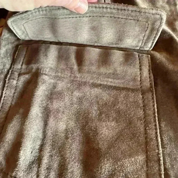 Liz Claiborne size large suede jacket‎ NWOT. Fully lined. Patch pockets, zipper. - Picture 5 of 11